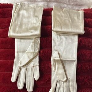 Elegant Cream Satin Gloves